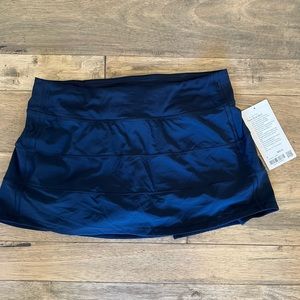 Lululemon pace rival skirt